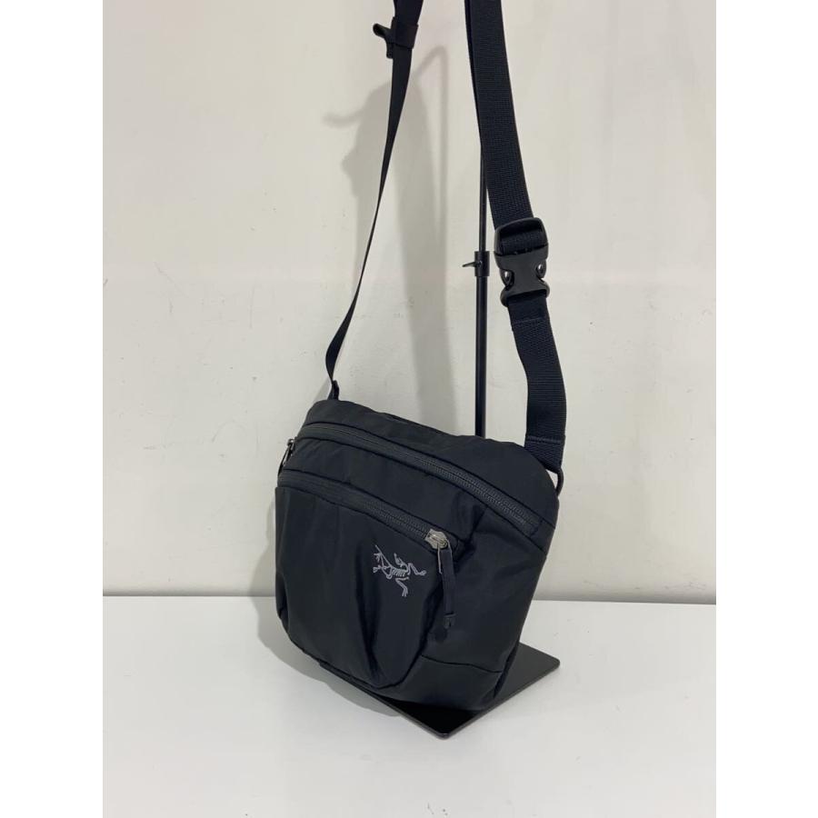 ARC'TERYX グレー アロー8 ARC'TERYXのアロー8が普段使いに最高という話。