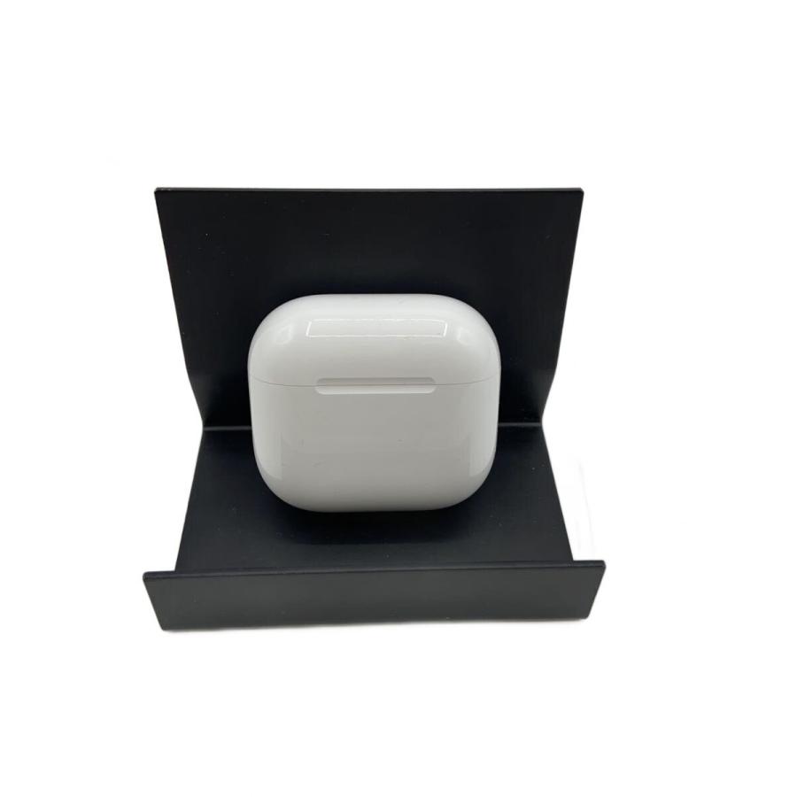Apple◇イヤホン AirPods 4 アクティブノイズキャンセリング搭載モデル 