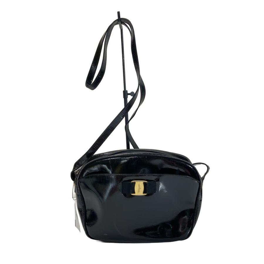 サルヴァトーレ・フェラガモ ショルダーバッグ ブラックエナメル Salvatore Ferragamo◇ショルダーバッグ/エナメル/BLK : セカンド