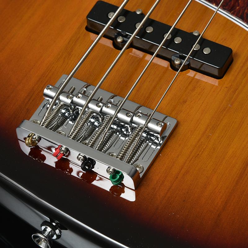 Bacchus（バッカス） WL4-STD/RSM ローステッドメイプルネック採用