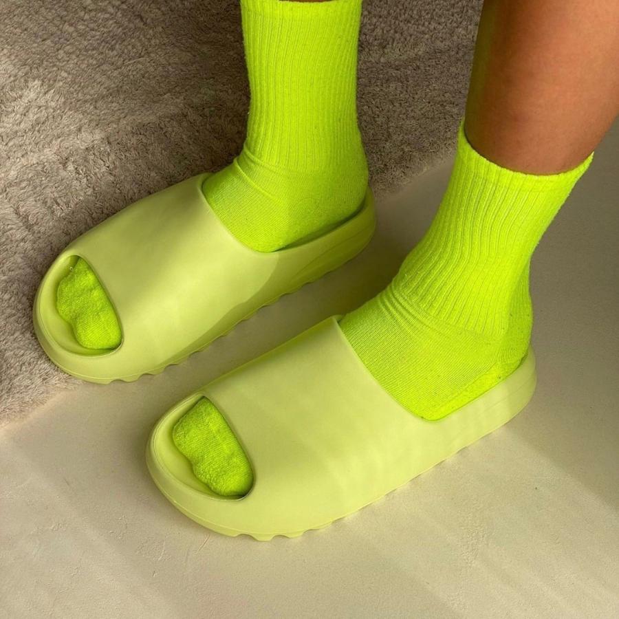 adidas YEEZY SLIDE Glow Green アディダス イージー スライド サンダル グリーン [靴