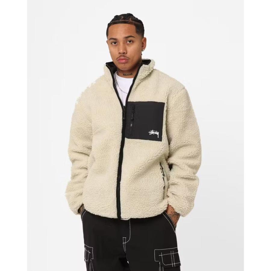 stussy ボアリバーシブルAW