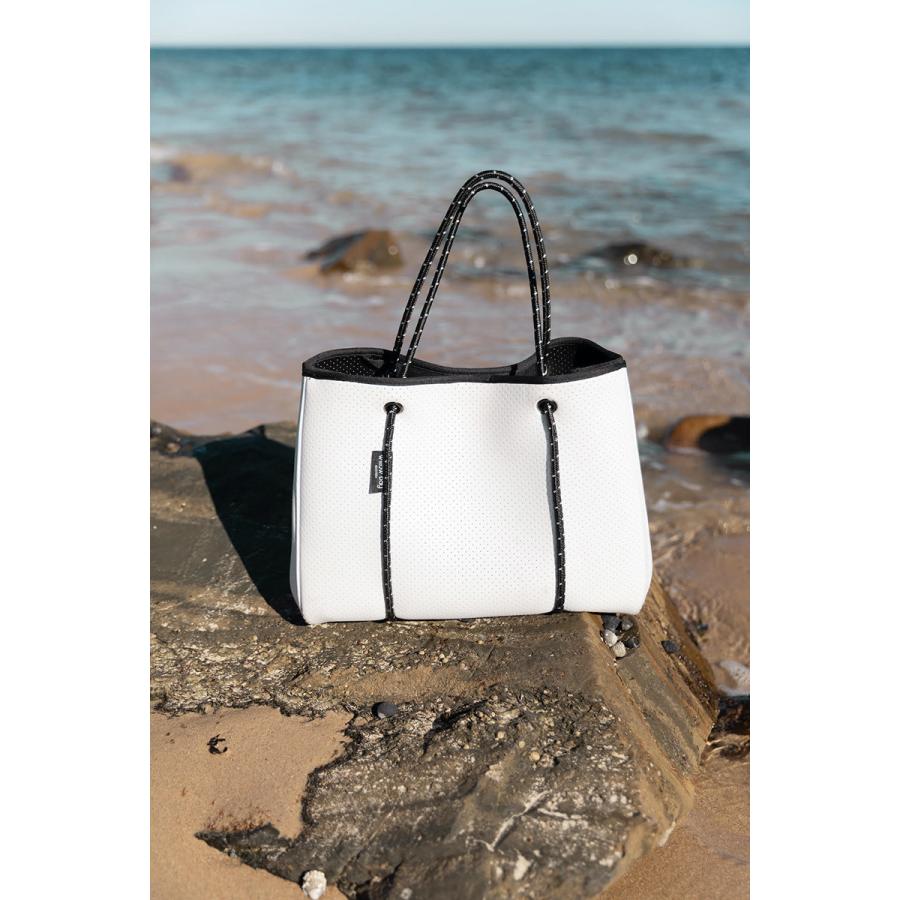 ウィローベイ Willow 63 以上節約 Bay Leatherlook Daydreamer 大容量 バッグ ポーチ付 マザーズバッグ ビーチ ウィロウベイ ネオプレン 旅行 トートバッグ マグネットタイプ