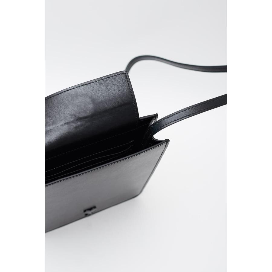 流行に 新品【アミパリス】バーティカルポーチ ショルダーバッグ