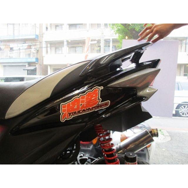 yukan アドレスV125S ドレスアップ・カバー V125S テールガーニッシュ（シルバーカーボン） 油漢の画像