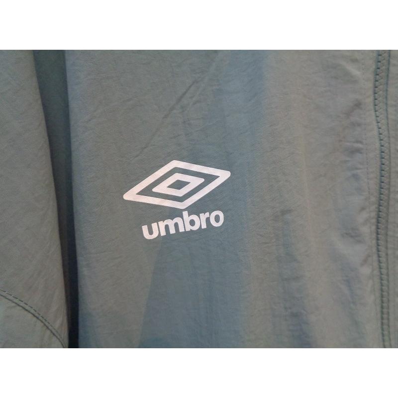 umbro（アンブロ） 送料無料！！ ナイロン トラックジャケット