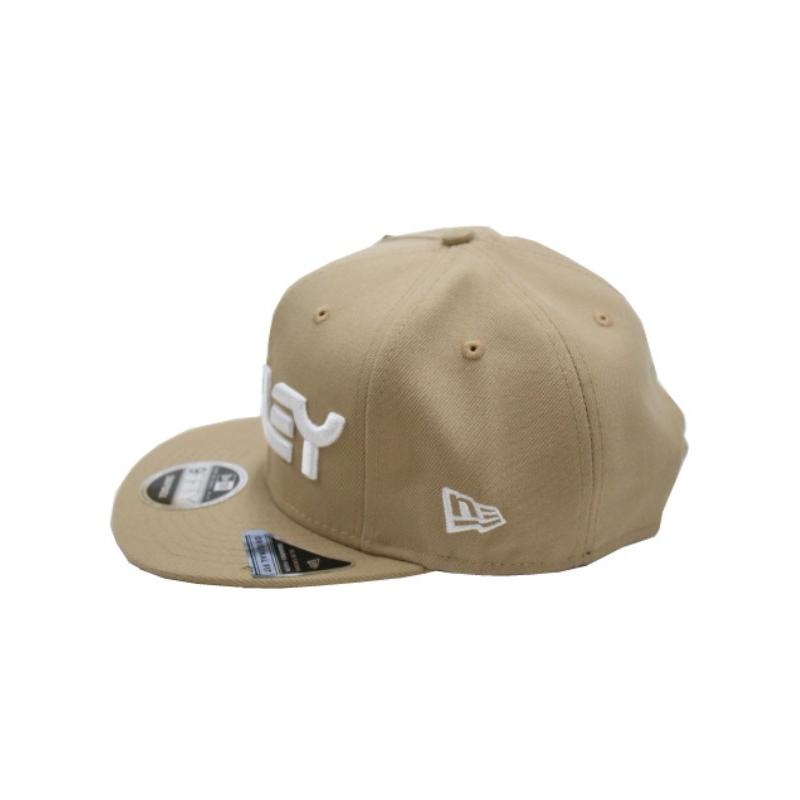 【OAKLEY×NEWERA】キャップ コラボ サンダー 希少 OAKLEY×NEWERA】キャップ コラボ サンダー 希少 - メルカリ