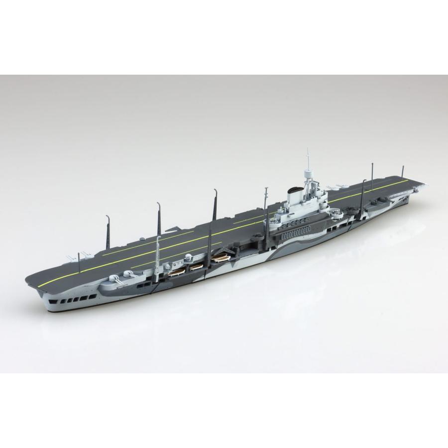 1/700 アメリカ海軍　空母エセックス　イギリス海軍　空母イラストリアス 空母イラストリアス イギリス海軍 1/700 空母 ウォーターライン