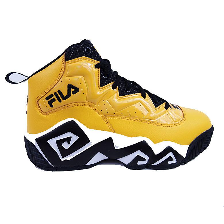 きんぞう様　未使用　FILA ナイトウォーク26cm きんぞう様 未使用 FILA ナイトウォーク26cm - メルカリ