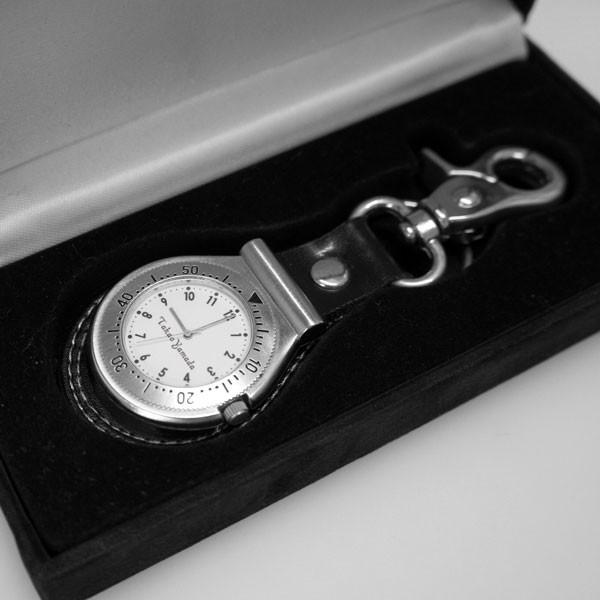 キーホルダー型時計 名入れ メッセージ オーダーメイド 敬老の日  誕生日 結婚記念 還暦 退職 お祝い |  | 01