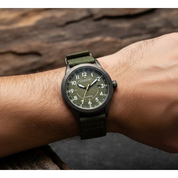 2018年発行 復刻版Olive CITIZEN（シチズン） エコドライブ ミリタリー ウォッチ 時計 カーキ
