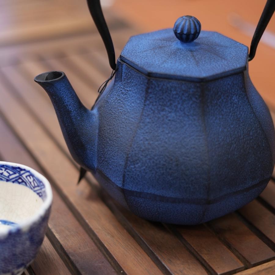 南部鉄器　宝生堂　及富　みやび　青　1ℓ 南部鉄器 及富 鉄瓶 みやび大 青 1L IH対応 直火 ガス火 1リットル