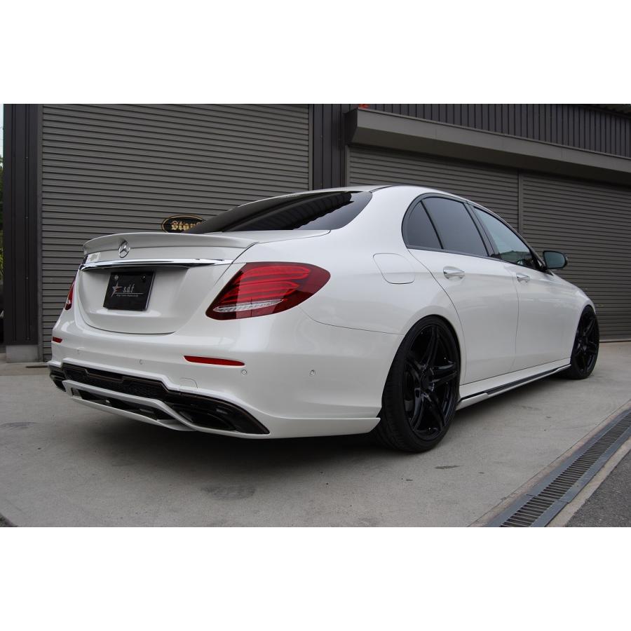 E-Class W213用 s.d.f star design factory社製 FRP Paint Five parts