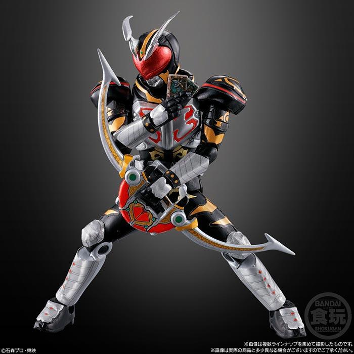 掌動shodo 仮面ライダーブレイド　キングフォーム　カリス　ギャレン　レンゲル 仮面ライダー剣』のライダーたちを収録した食玩可動フィギュア