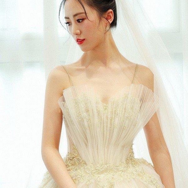 宅送 新入荷 ウェディングドレス ホルターネック 花嫁ロングドレス 簡約 結婚式 露背 二次会 エレガント 可愛い刺繍花 お呼ばれ 挙式 姫系hs5140 楽天ランキング1位 Royalheritage Jo