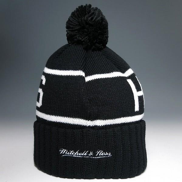 SALE / ミッチェルアンドネス シャーロットホーネッツ ボンボンニットキャップ ブラック / Reflective Patch High 5 Knit / 帽子 ビーニー | Mitchell&Ness | 01
