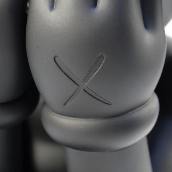 カウズ KAWS ×MEDICOM TOY COMPANION Passing Through フィギュア 2013 