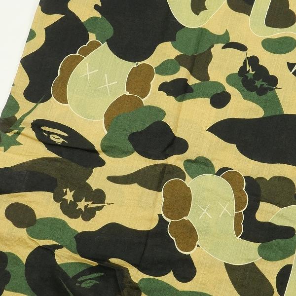ア ベイシング エイプ A BATHING APE ×KAWS 1stサル迷彩柄半袖シャツ
