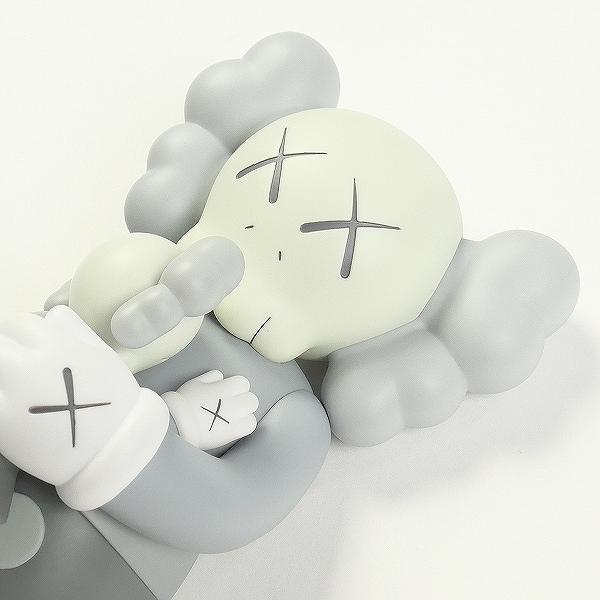 KAWS カウズ HOLIDAY SINGAPORE Figure フィギュア 灰 Size 【フリー