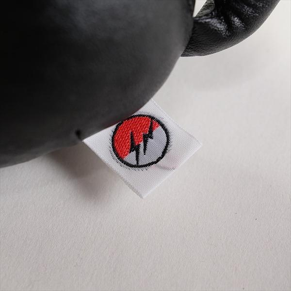 Fragment Design ×POKEMON THUNDERBOLT PROJECT ミュウマスコット