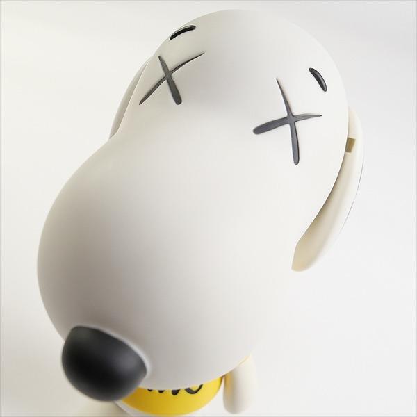 KAWS カウズ ×MEDICOM TOY SNOOPY スヌーピー フィギュア 黄 KAWS カウズ ×MEDICOM TOY SNOOPY スヌーピー フィギュア 黄