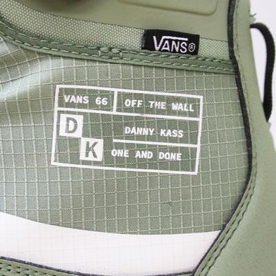 VANS 23-24モデル ヴァンズ スノーボードブーツ メンズ ONE AND VANS 23-24モデル ヴァンズ スノーボードブーツ メンズ ONE AND