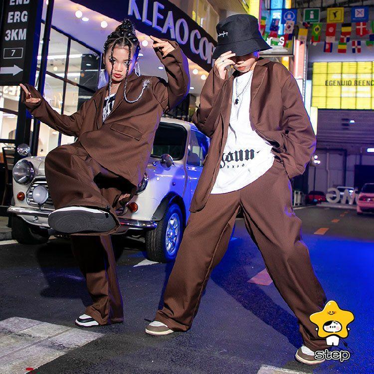 キッズ ダンス衣装 茶色 スーツ ヒップホップ セットアップ かっこいい 男の子 女の子 韓国 K-pop衣装 ジャズダンス かっこいい ジャケット パンツスーツ 卒業式 | ブランド登録なし | 05