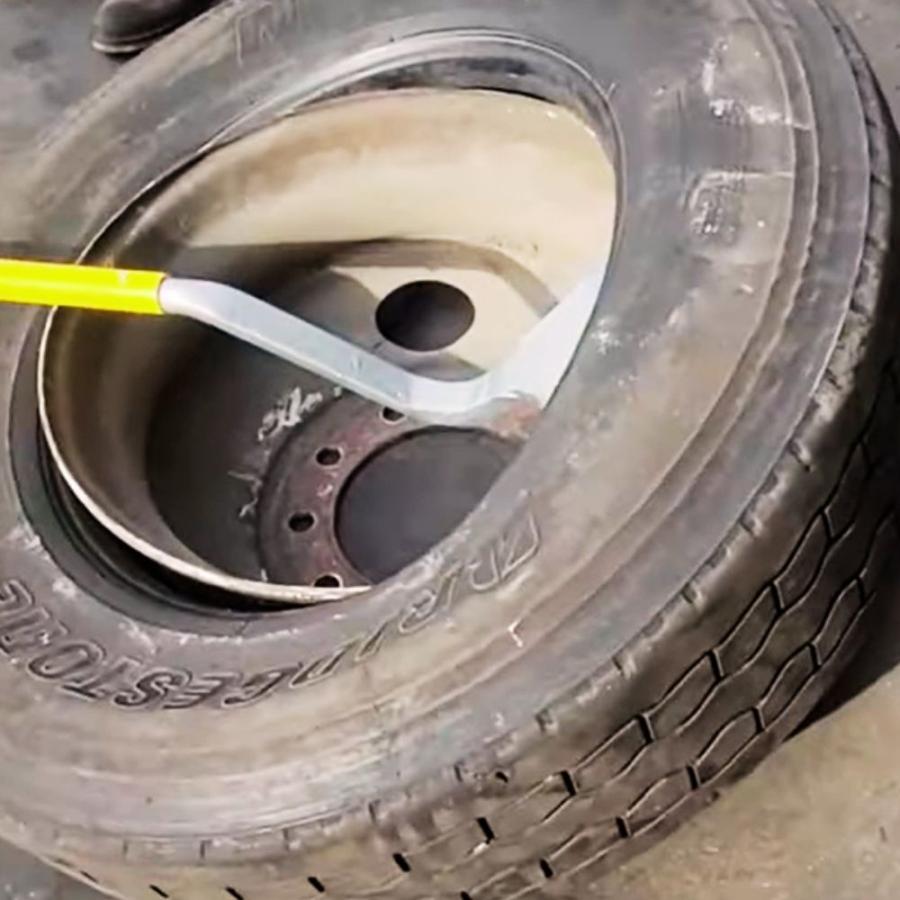 タイヤチェンジャー 手動 タイヤ交換 大型 17.5インチ 24.5インチ トラック トラクター マウント ゲーターツール系 |  | 05