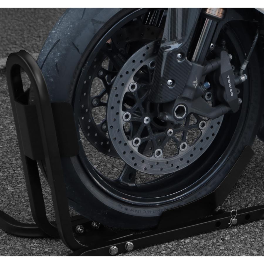 バイクスタンド フロントホイールクランプ タイヤ固定スタンド 組立式 ブラック 17インチ〜21インチ対応 51616 |  | 06