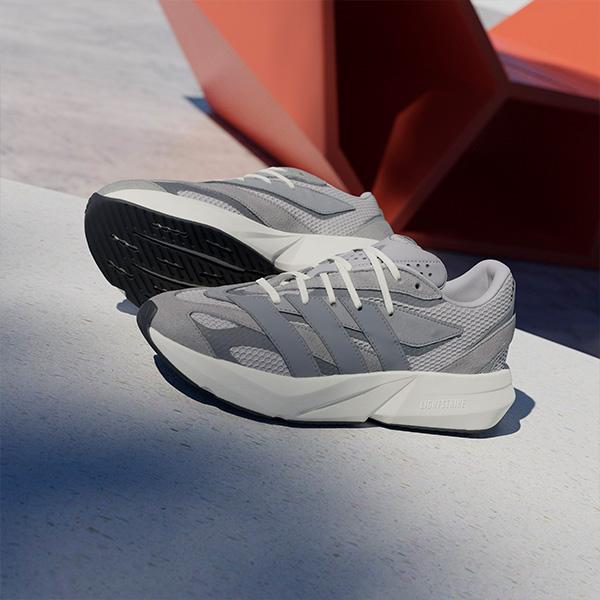 adidas（アディダス） ランニングシューズ ライトブレイズ IH8607