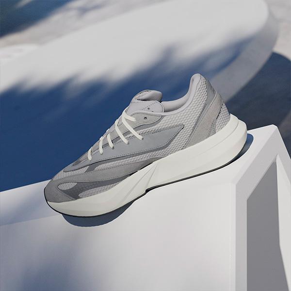 adidas（アディダス） ランニングシューズ ライトブレイズ IH8607