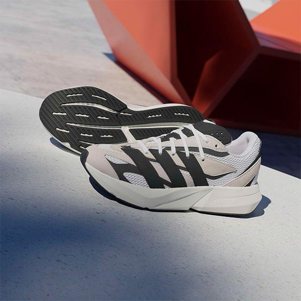 adidas（アディダス） ランニングシューズ ライトブレイズ JH6944