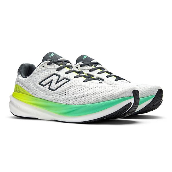 New Balance（ニューバランス） ランニングシューズ 1080 V15 ワイズ