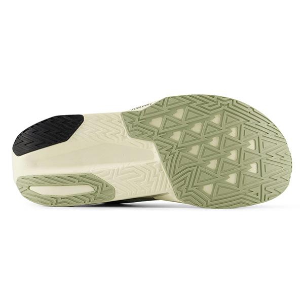 New Balance（ニューバランス） ランニングシューズ フューエルセル