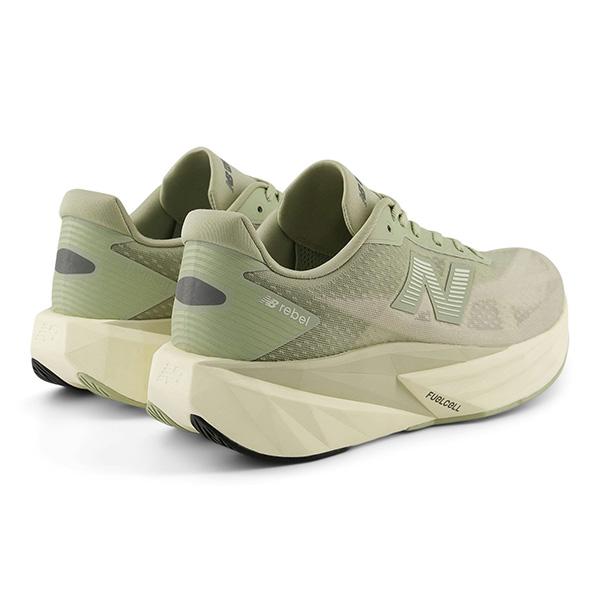 New Balance（ニューバランス） ランニングシューズ フューエルセル