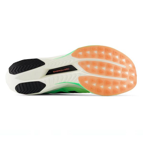 New Balance（ニューバランス） ランニングシューズ フューエルセル