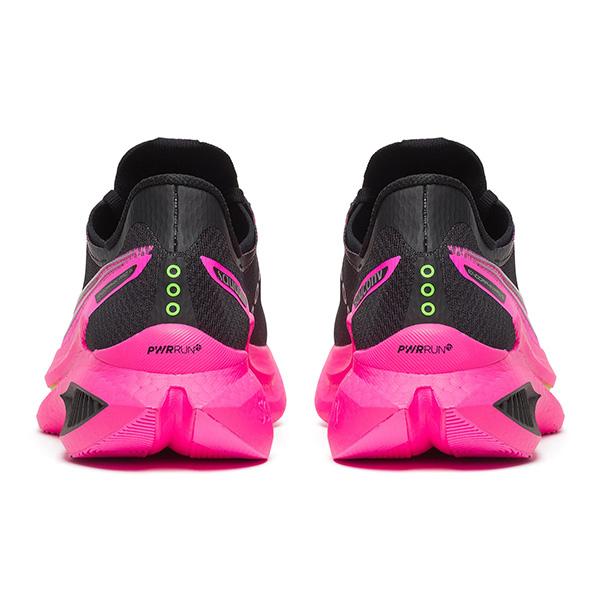 新品未使！　SAUCONY ランニングシューズ 米国発「Saucony（サッカニー）」、日本初のポップアップストアを新宿