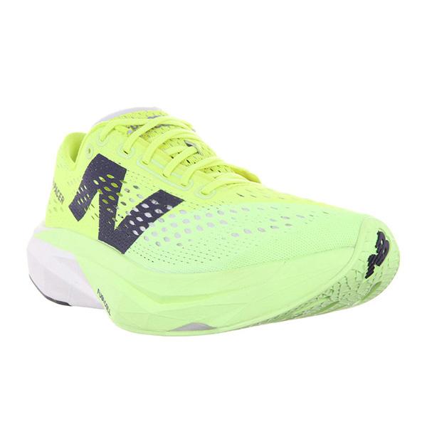 New Balance（ニューバランス） ランニングシューズ フューエルセル 