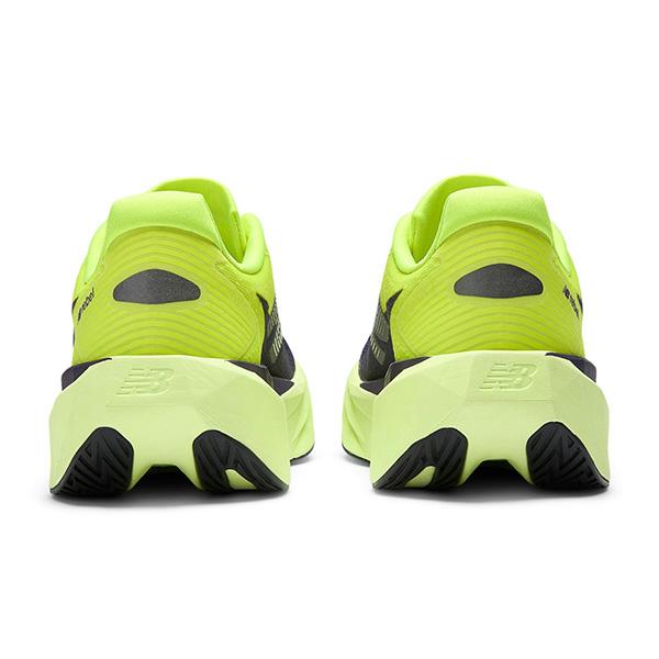 新生活SALE新品未使用New Balance WFCX3PE D ランニング New Balance（ニューバランス） ランニングシューズ フューエルセル
