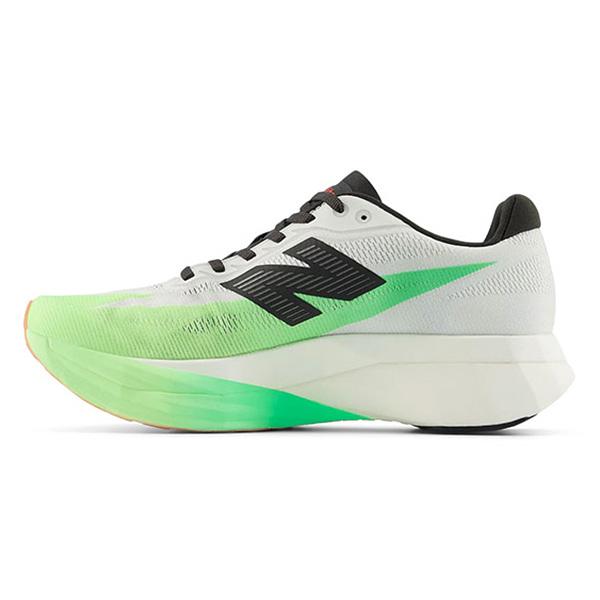 New Balance（ニューバランス） ランニングシューズ フューエルセル