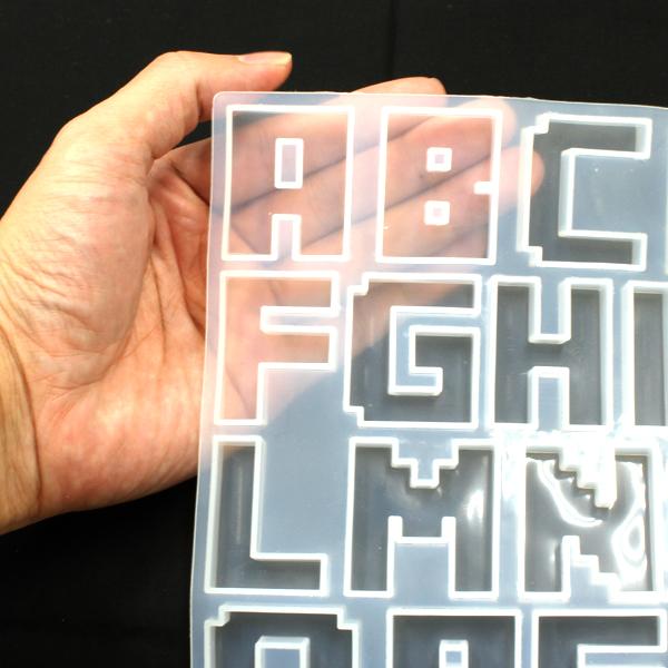 【#29】ピクセル　アルファベット　型　シリコンモールド シリコンモールド アルファベット 大 BIG ブロック ガタガタ ゲーム型