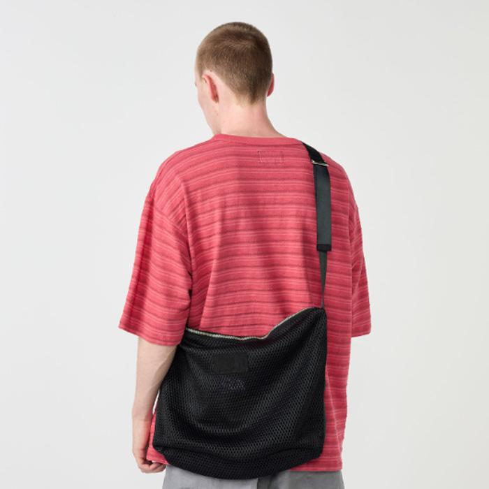 THE NORTH FACE PURPLE LABEL Purple Label Mesh Field Shoulder Bag