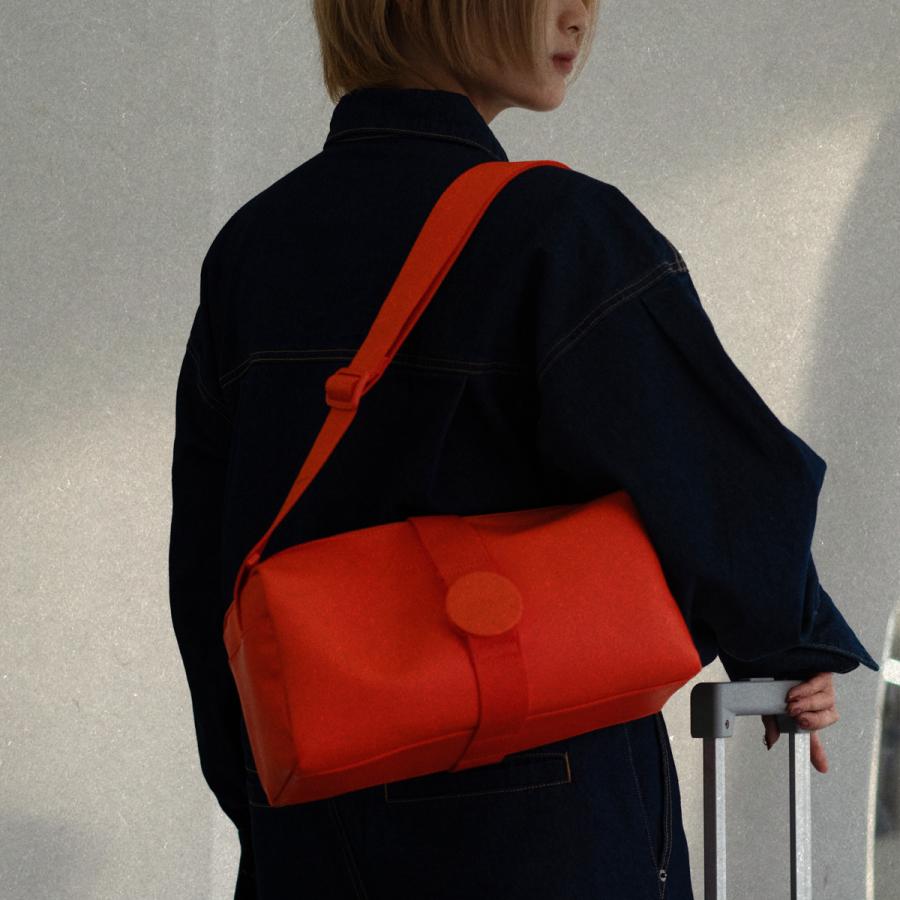 トーストバッグ ショルダーバッグ Sサイズ 先行販売 スクエア キャリーオン 防水 撥水 ポーチ付き .OUNCE COLORS ドットオンスカラーズ t-shoulderの画像