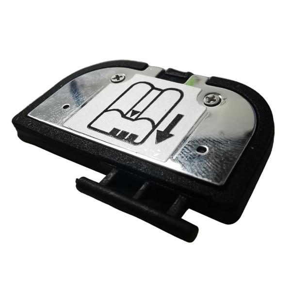 Nikon D200本体 レンズ ストロボ SDカード バッテリー Nikonのストロボ用外部電源「SD-9 パワーアシストパック」はチャージ