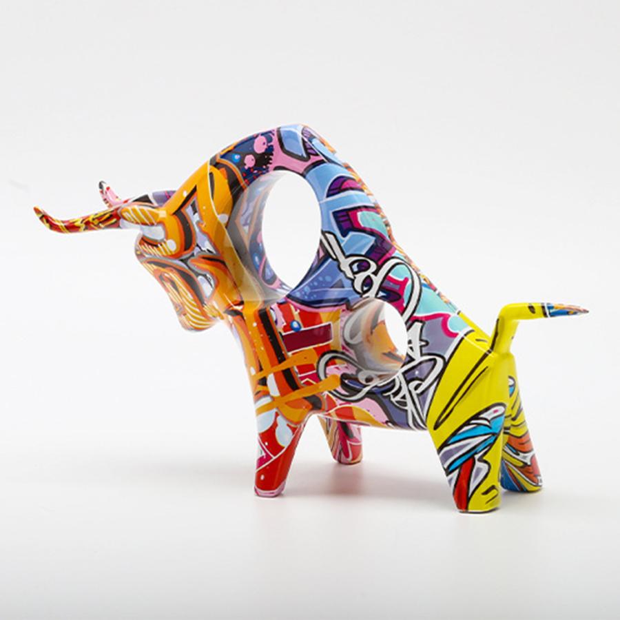 雄牛の彫刻29x10x18cmアーティスト卓上棚動物の牛の置物タイプA