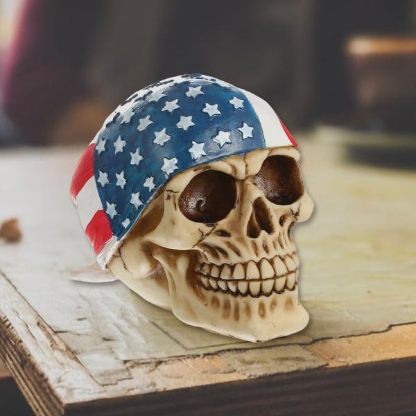 人間の頭蓋骨の像の骨格の頭の置物ハロウィーンの装飾米国旗