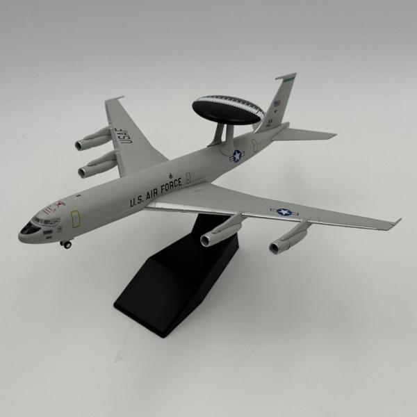 ディズニー　航空機　ダイキャストモデル Amazon | JC Wings 1/400 完成品 ZIPAIR for Boeing 787-8