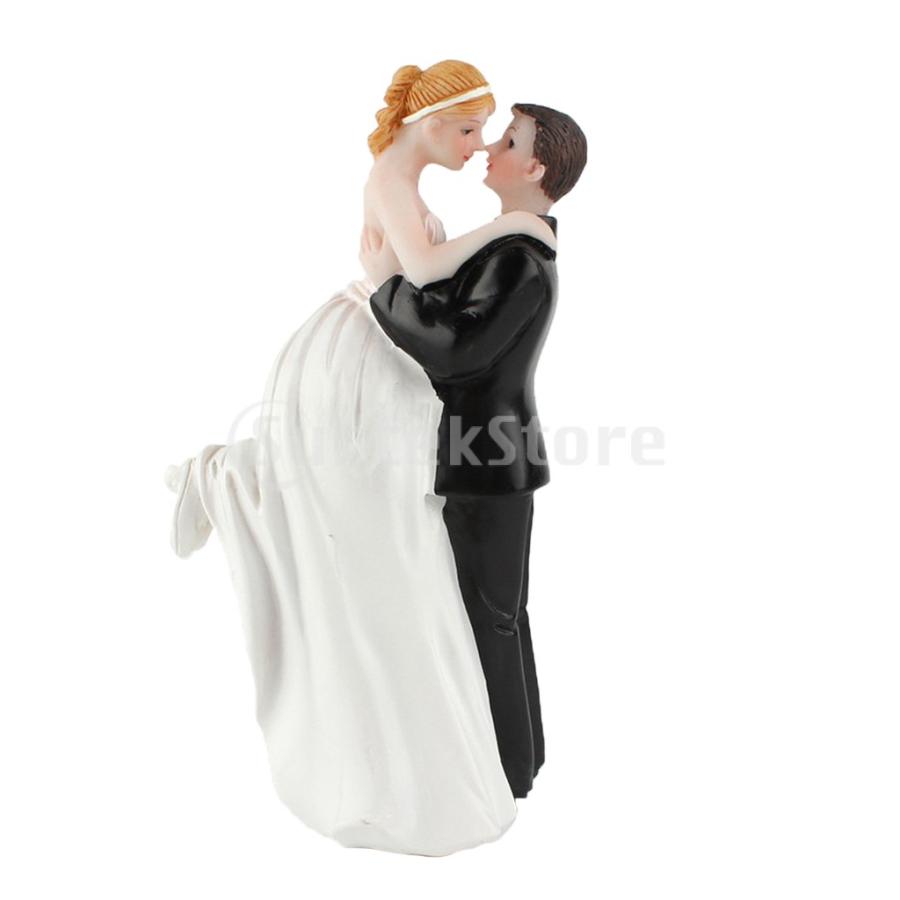 ウエディングケーキトッパーの新郎新婦の結婚式の装飾樹脂のケーキ