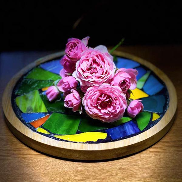 アンティーク額縁(薔薇)とモザイクタイル絵 アンティーク額縁(薔薇)とモザイクタイル絵