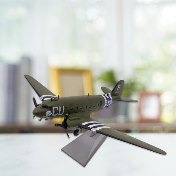 1/100スケール第二次世界大戦C47輸送戦闘機キット（ディス付き